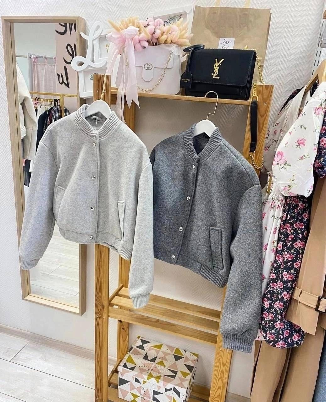 бомбер теплый,куртка бомбер,бомбер куртка оверсайз драповая kira clo,стильный бомбер,бомбер женская куртка