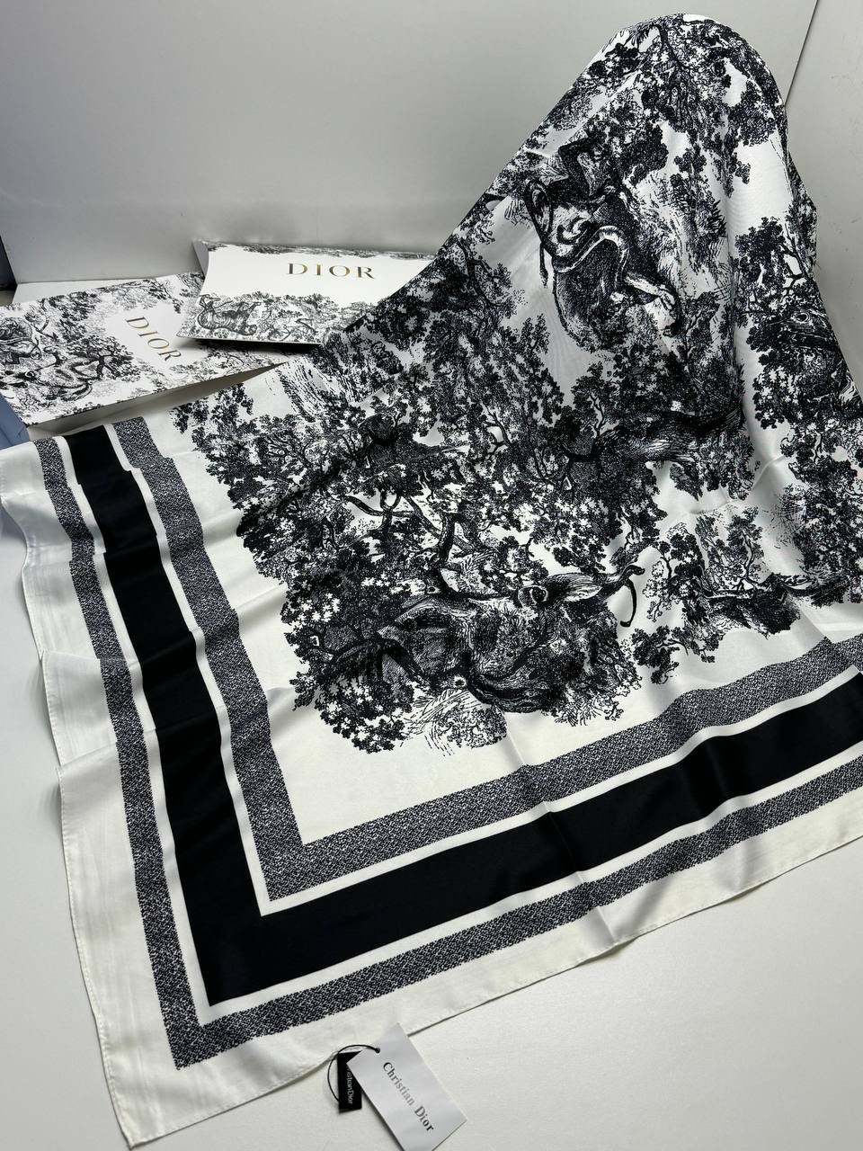 брендовый платок,платки диор,платки шелковые,женские платки,платки большие