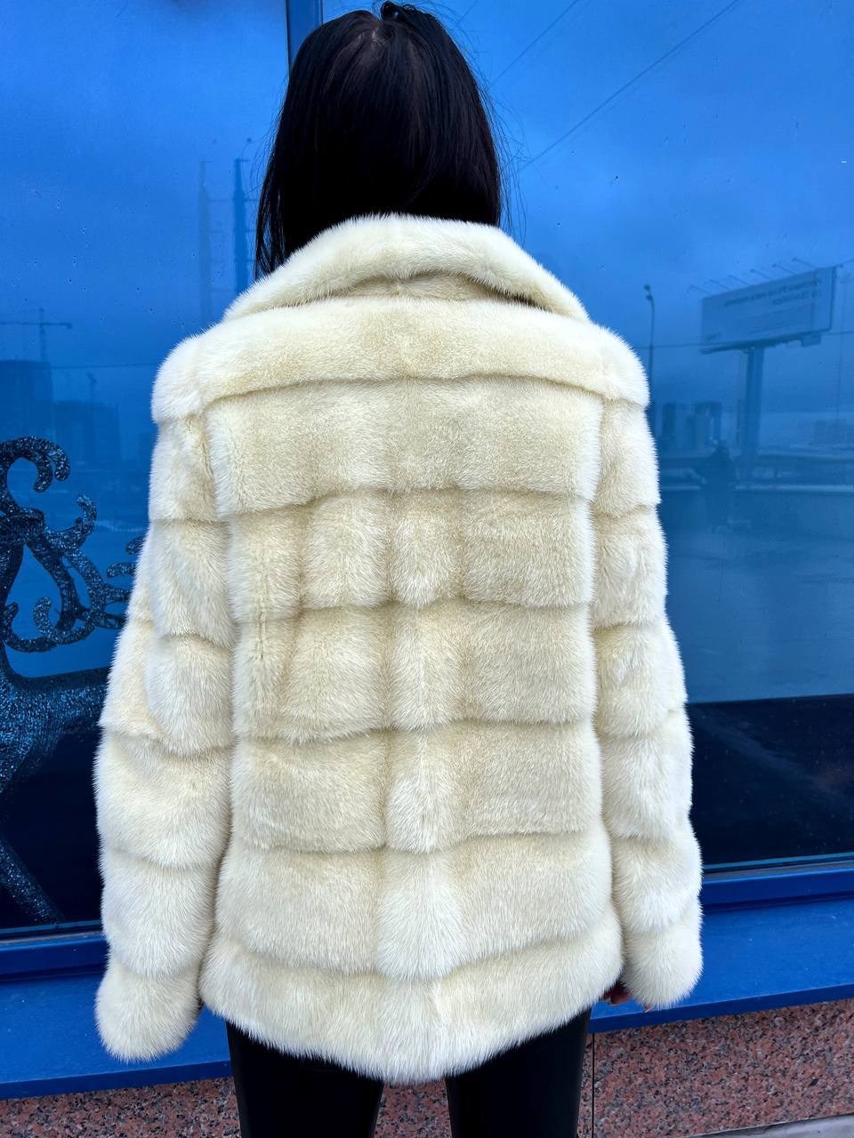 белая норковая шуба автоледи,короткая белая норковая шуба,норковая шуба,белая норковая шуба,полушубки белые норка