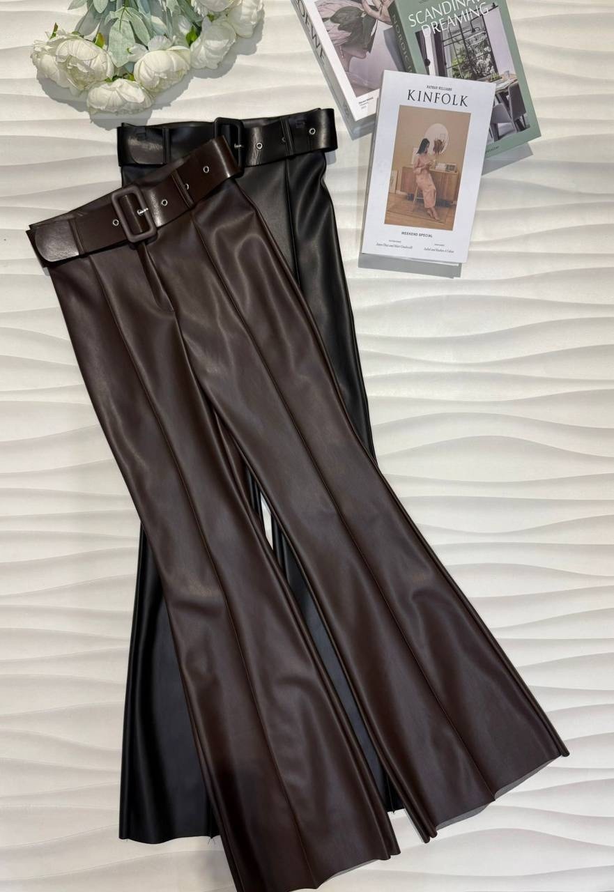 женские расклешенные брюки из искусственной кожи,женские кожаные брюки,кожаные брюки,кожаные брюки клеш,кожаные штаны клеш зара