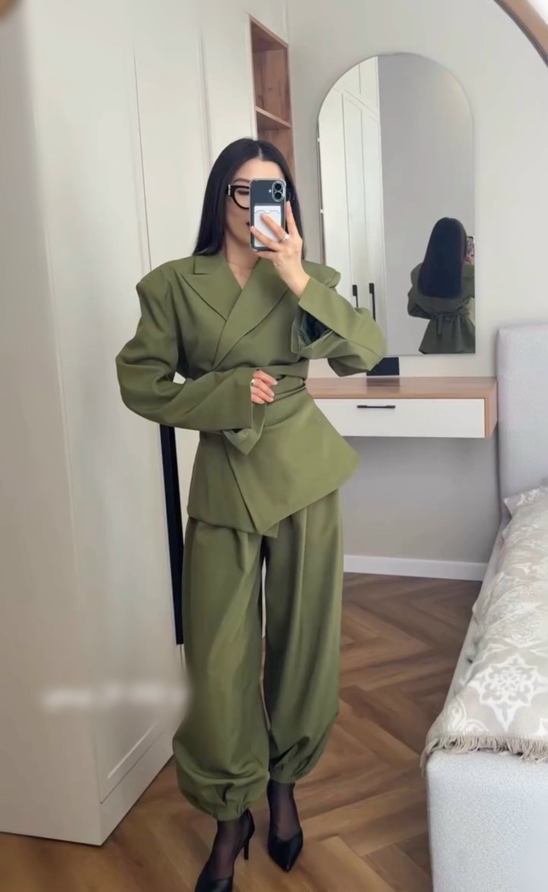 женский брючный костюм,брючный костюм,женский костюм,костюм женский брючной вечерний