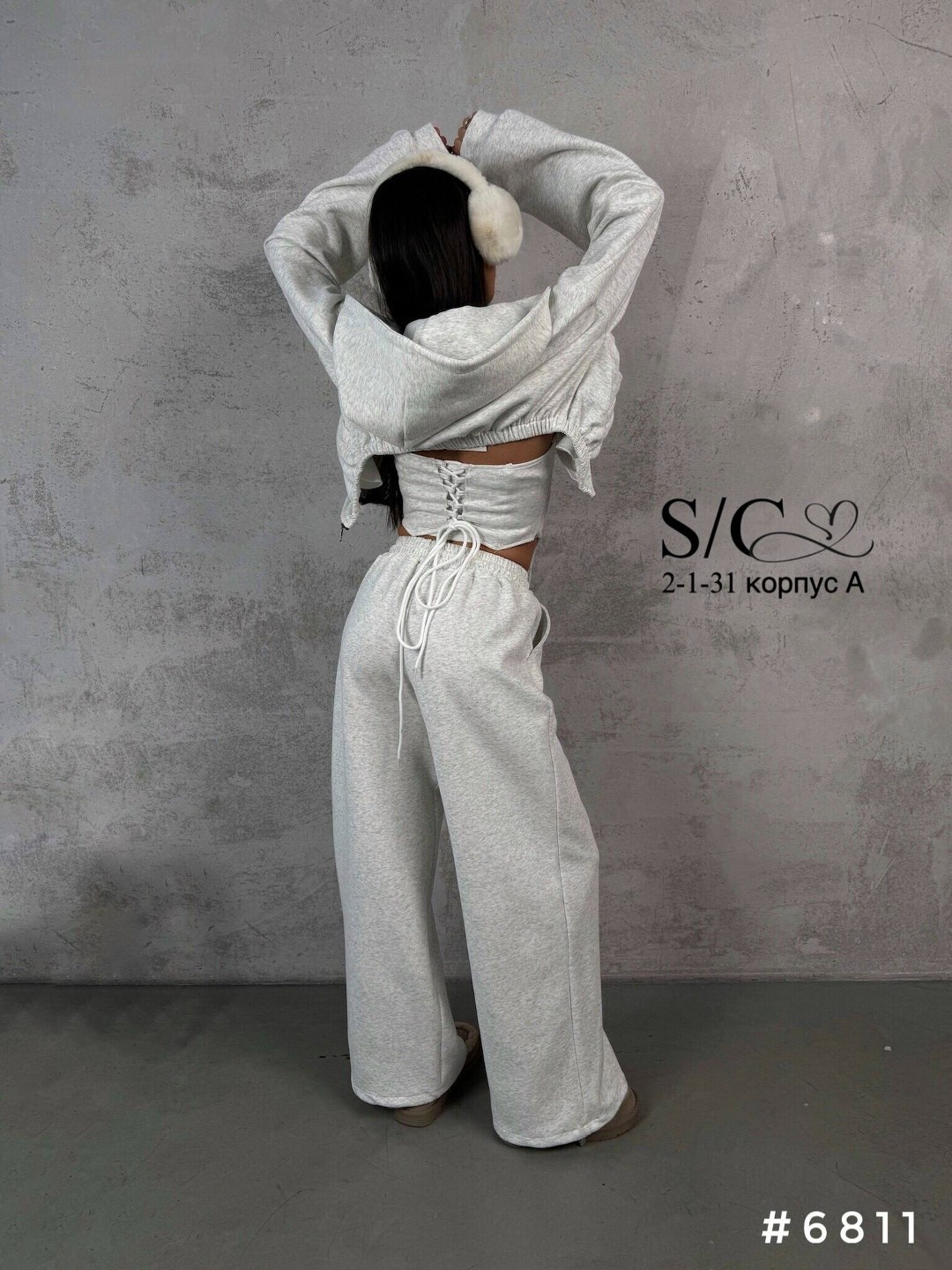 стильные костюмы,спортивный костюм,женский спортивный костюм,белый брючный костюм,костюм белый