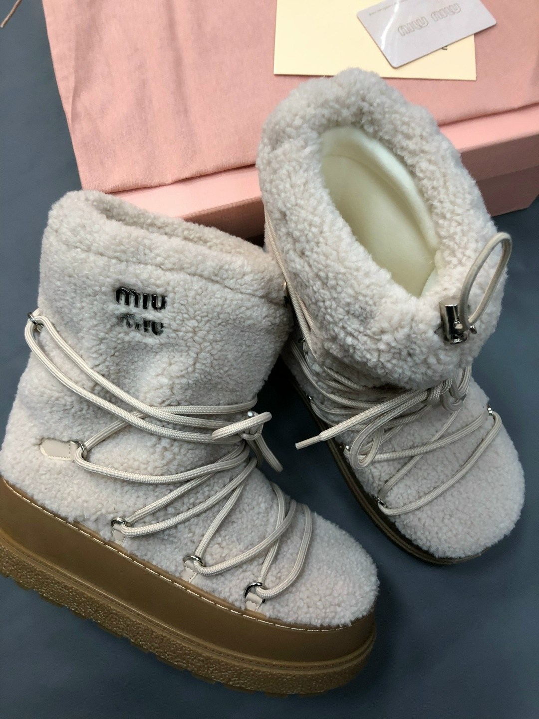 ,женские луноходы miu miu,луноходы женские,зимняя женская ,угги