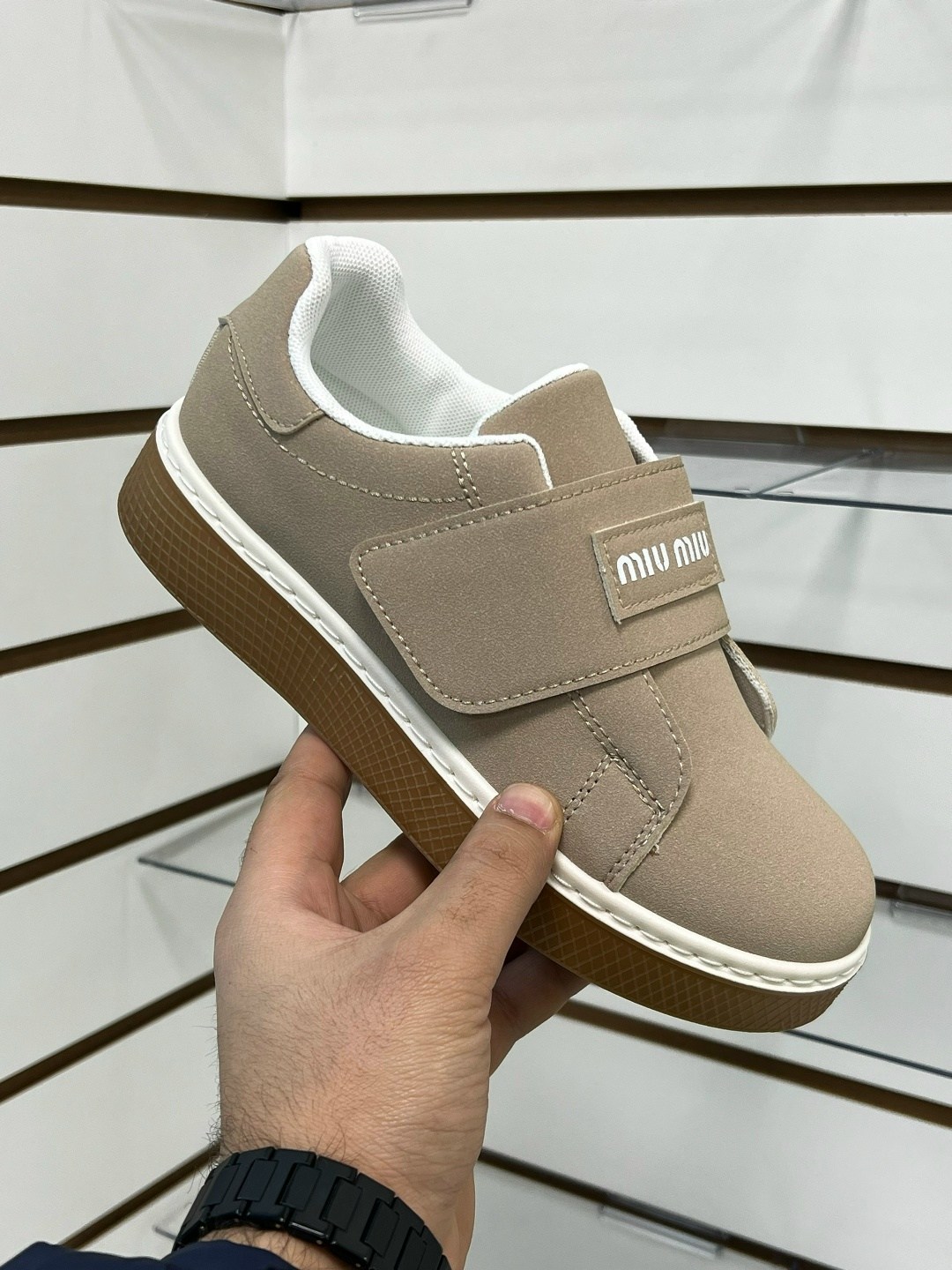 ,спортивная ,женские кроссовки,женская ,повседневные кроссовки