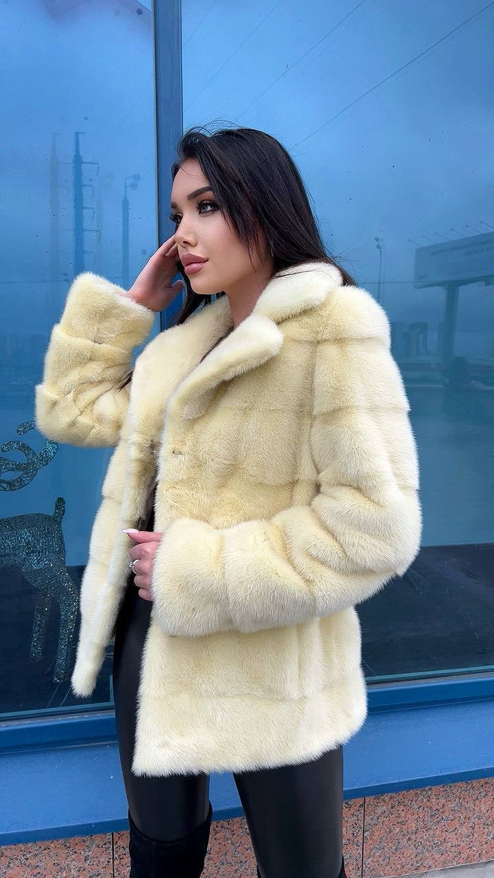 белая норковая шуба автоледи,короткая белая норковая шуба,норковая шуба,белая норковая шуба,полушубки белые норка