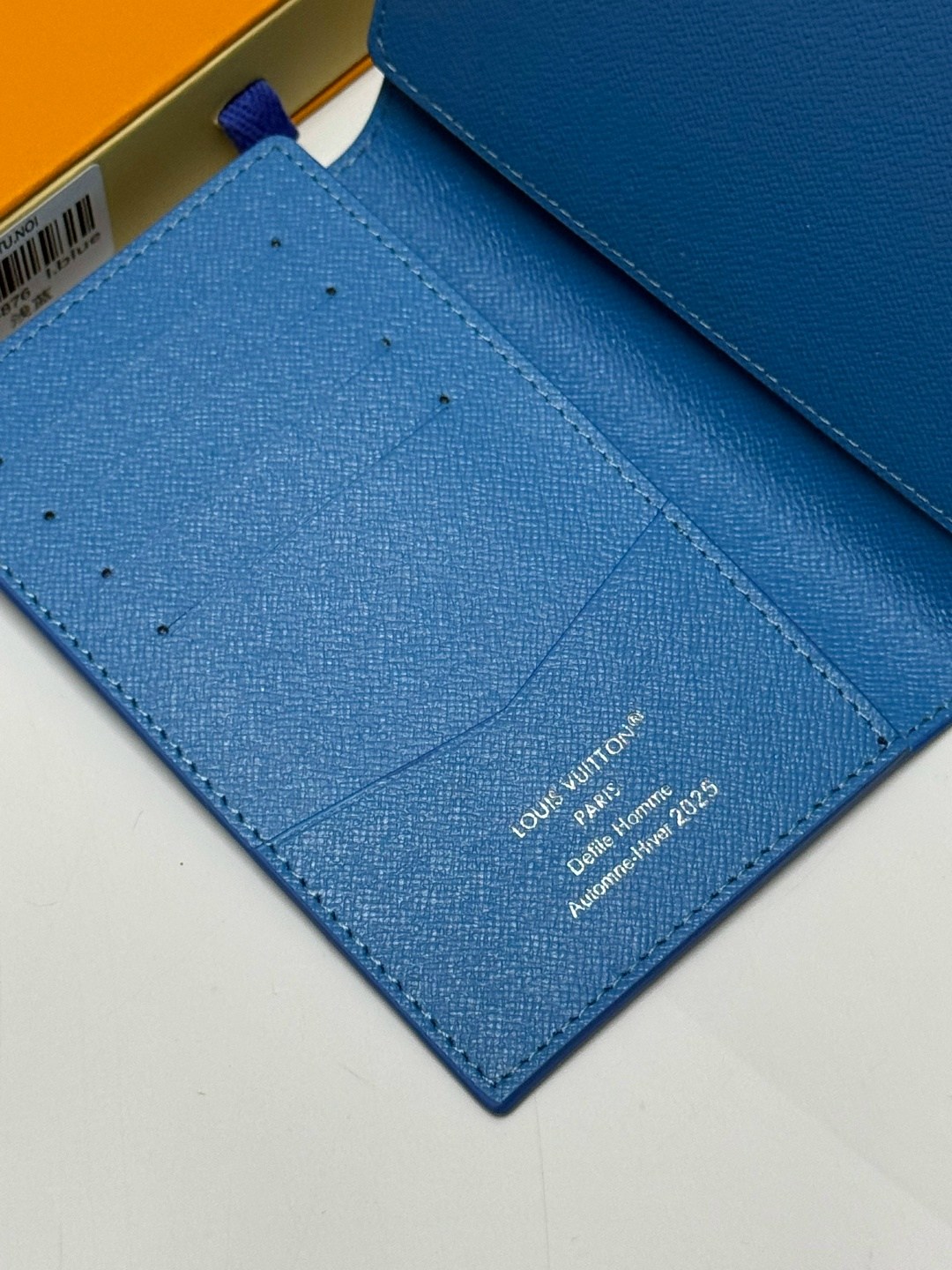 louis vuitton обложка на паспорт,кошелек louis vuitton,луи виттон кошелек,louis vuitton monogram,картхолдер louis vuitton