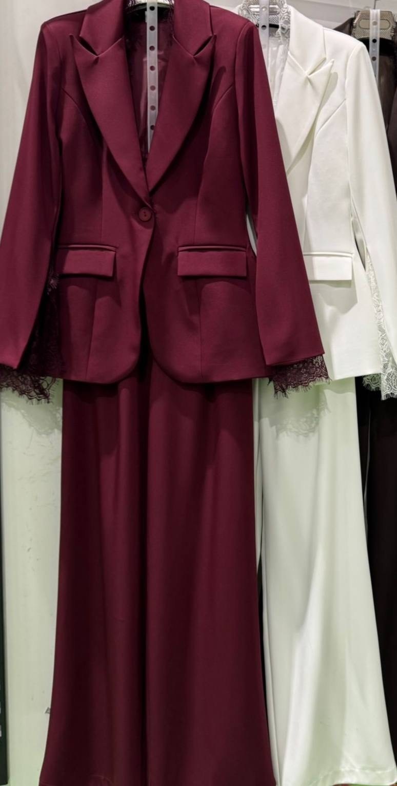 брючный костюм,пиджак элегантный,белый брючный костюм,пиджак вечерний классический с кружевом жакет emberens цвет белый,пиджак вечерний классический с кружевом жакет emberens