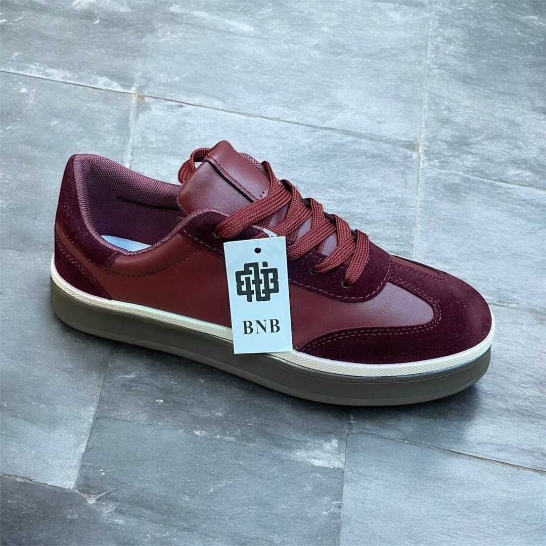 ,замшевые кроссовки,бордовые кроссовки,бордовый,бордовые кеды