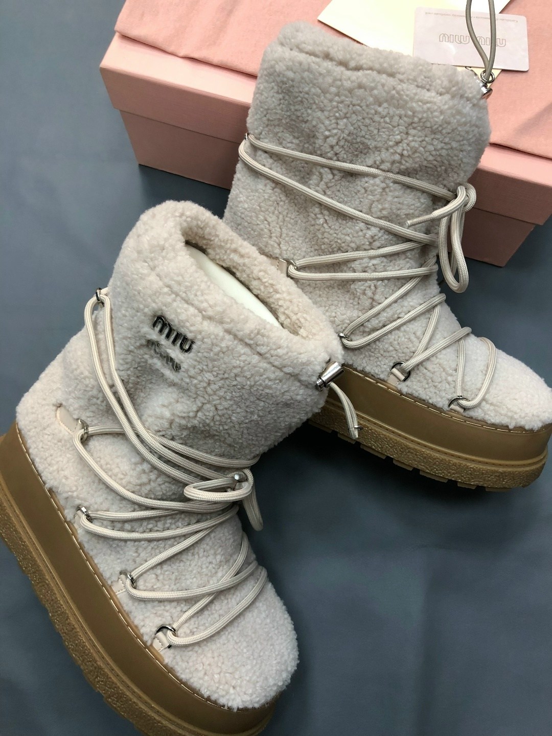 ,женские луноходы miu miu,луноходы женские,зимняя женская ,угги