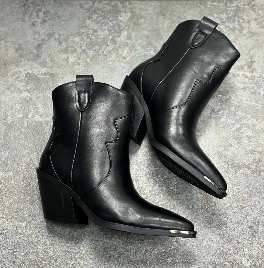 ,ковбойские замшевые ботильоны dewina isabel marant бежевый,женские классические замшевые ботинки челси,сапоги изабель марант казаки,сапоги казаки женские замшевые