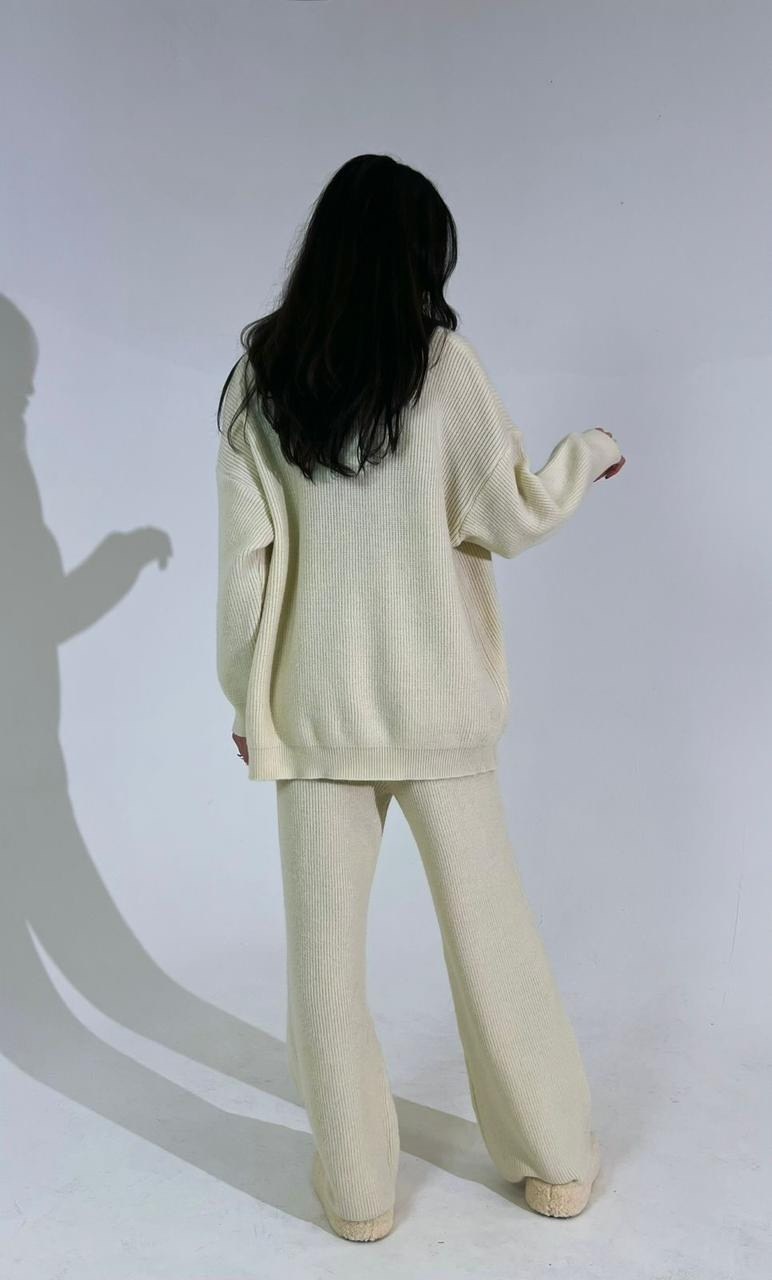 брючный костюм,костюм молочный,трикотажный костюм,женские костюмы,стильные женские костюмы