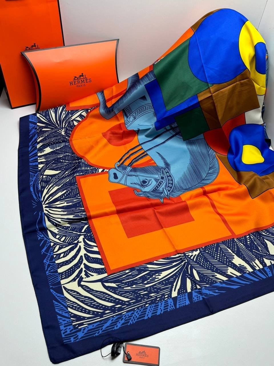 брендовый платок,платки диор,платки шелковые,женские платки,платки большие