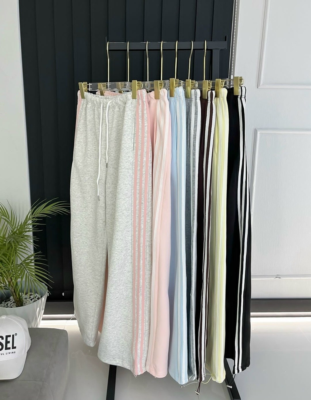 широкие брюки,брюки свободные,штаны свободные,спортивные брюки,спортивные штаны