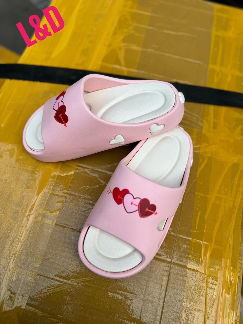 тапочки модные,шлепанцы женские,летние тапочки,тапочки для девочек,тапочки женские