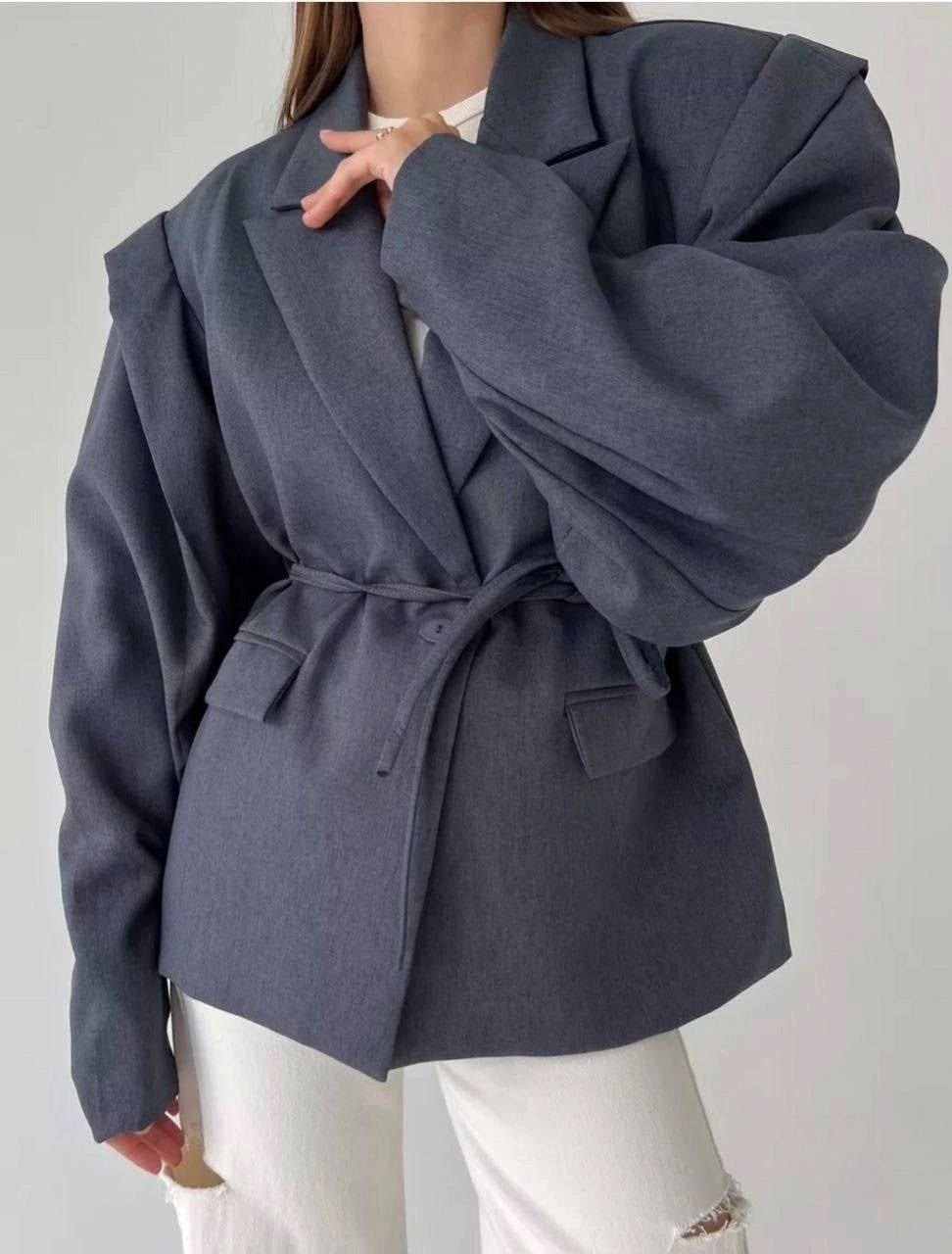 пиджак удлиненный с объемными рукавами оверсайз ulka shop,пиджак оверсайз трендовый с объемными рукавами,стильный оверсайз пиджак с широкими плечами,пиджак женский оверсайз с объемными рукавами tiya m