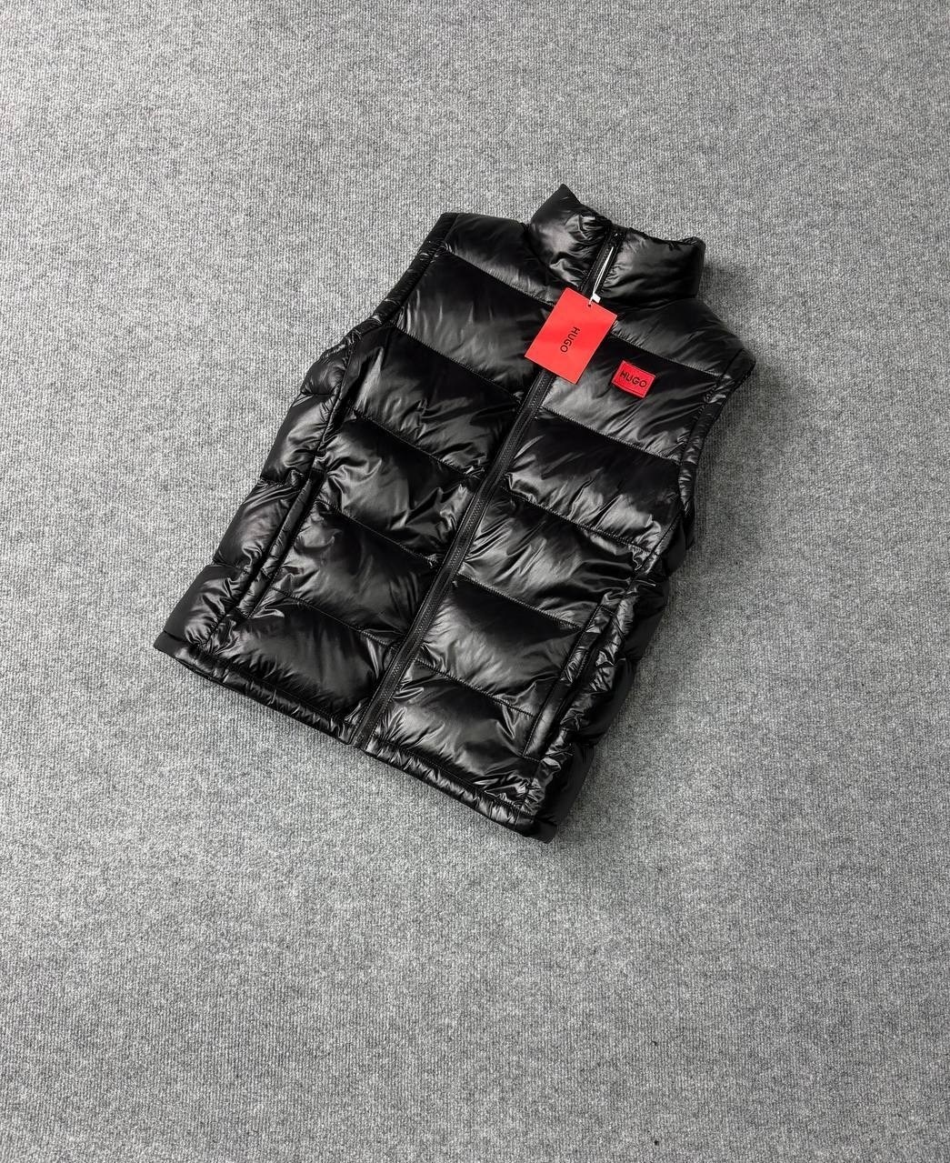 мужская жилетка,мужские жилеты,мужская безрукавка,жилет утепленный hugo,жилетка