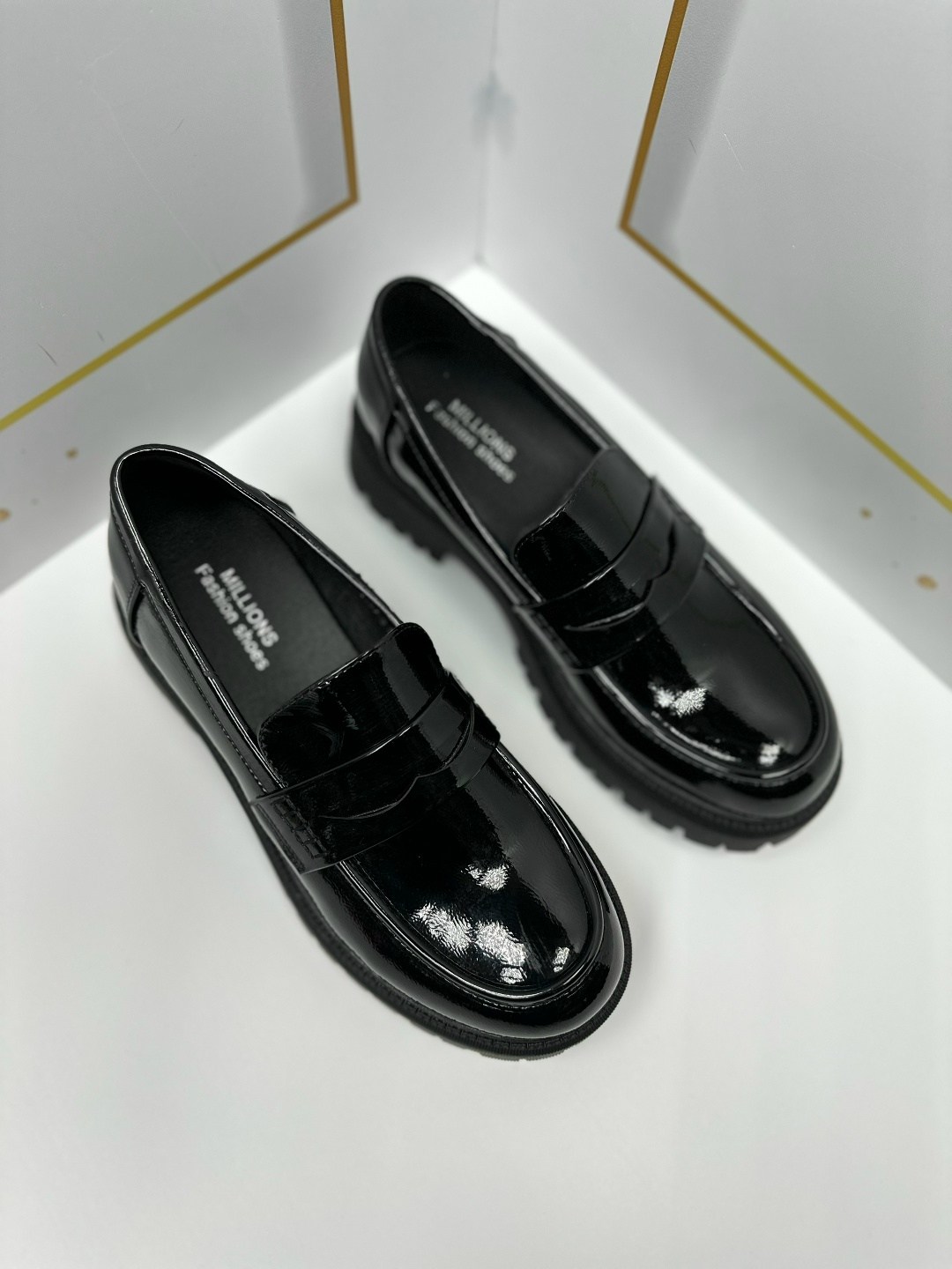 ,лоферы женские,лоферы для девочки,лоферы кари,модные лоферы