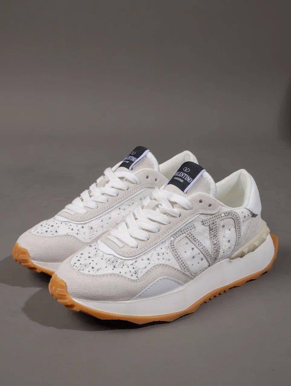 женские кроссовки,,массивные кроссовки для женщин,замшевые кроссовки,кроссовки замш