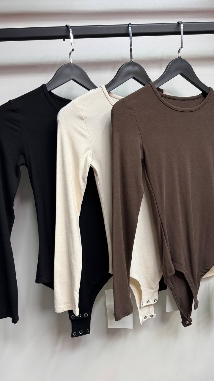 лонгслив базовый в рубчик limeclothes,лонгслив женский облегающий с длинным рукавом bazaclo,лонгслив женский,женская кофта,лонгслив женский темно-бежевый хлопок йога