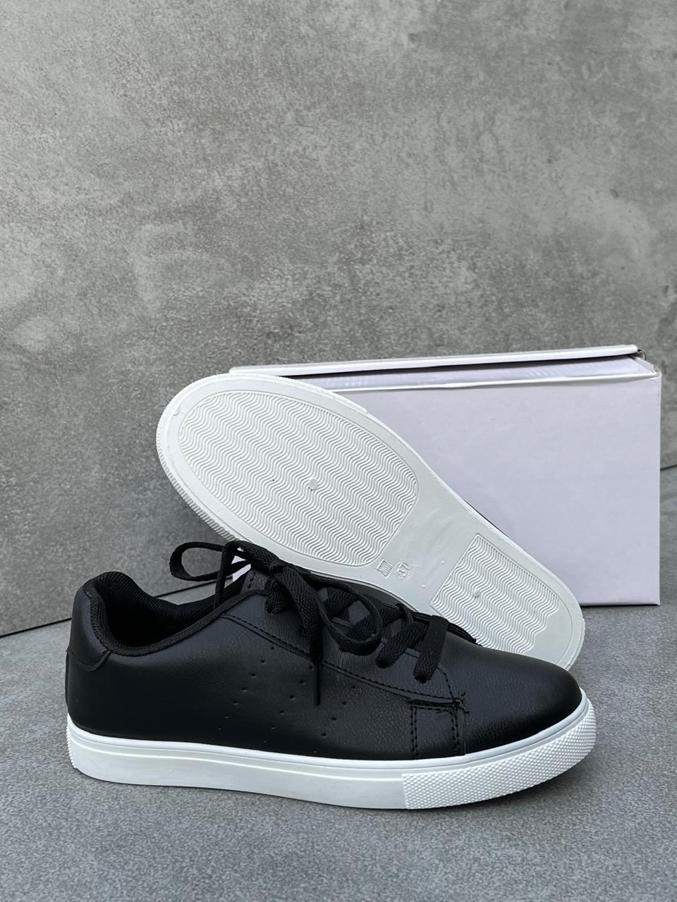 ,adidas neo cloudfoam advantage,adidas neo advantage,адидас stan smith черные с белой подошвой,кроссовки черные