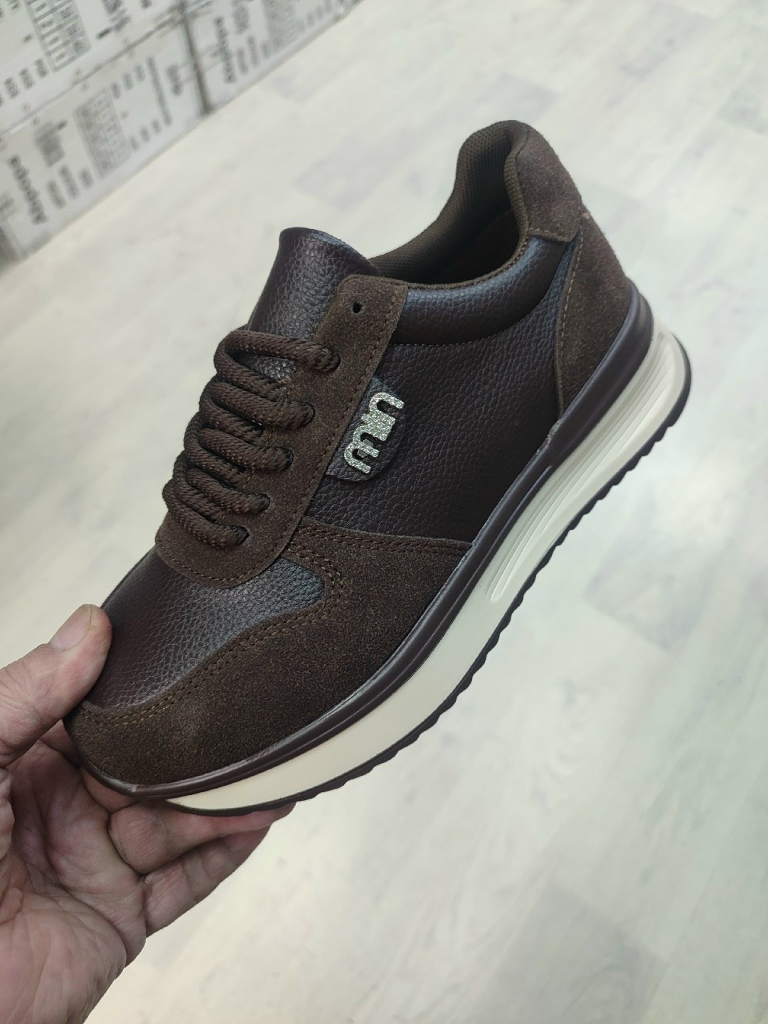 кроссовки женские,,кроссовки для женщин,кроссовки модные,повседневные кроссовки