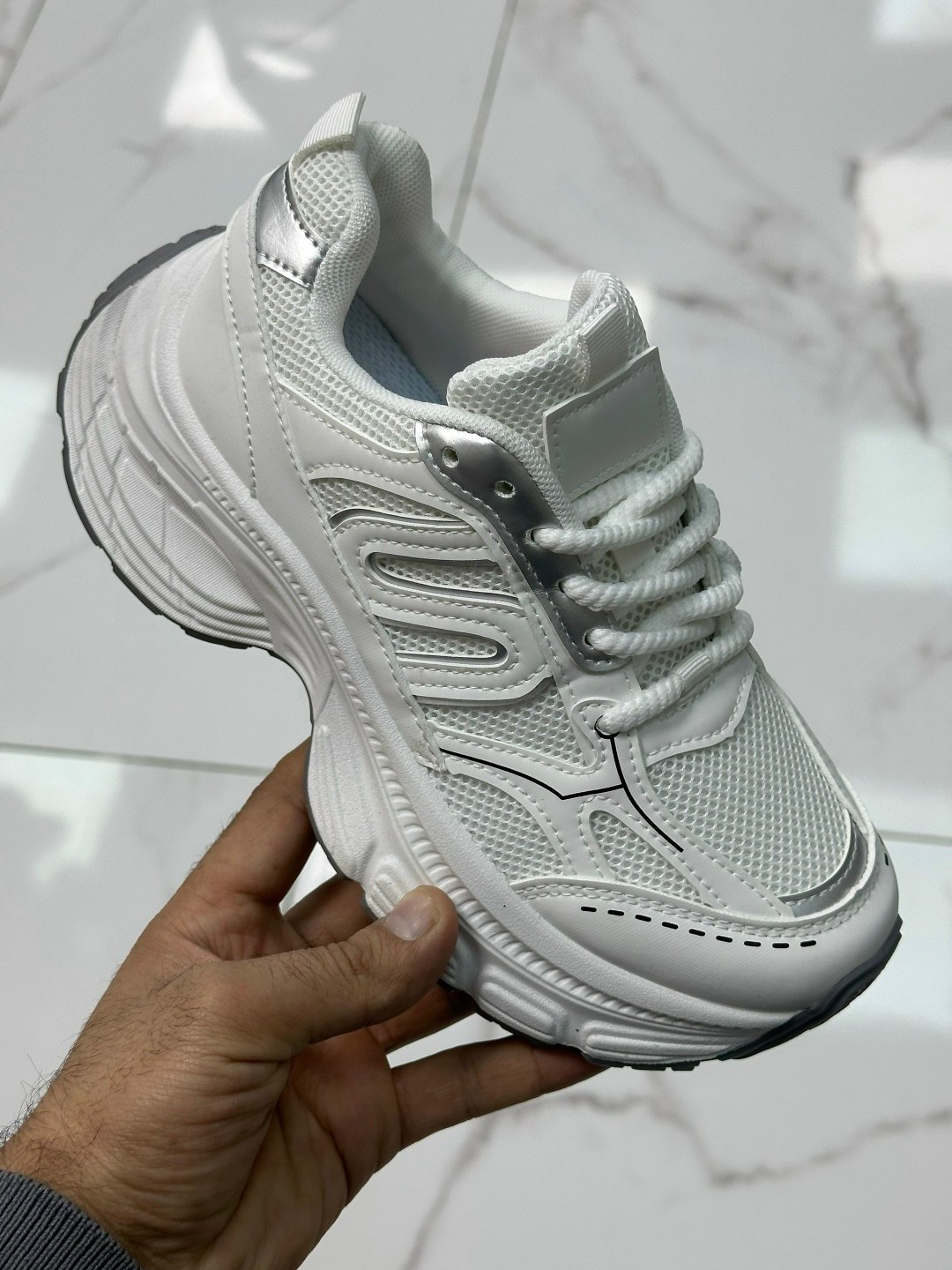 кроссовки женские,модные кроссовки,массивные кроссовки,повседневные кроссовки,кроссовка