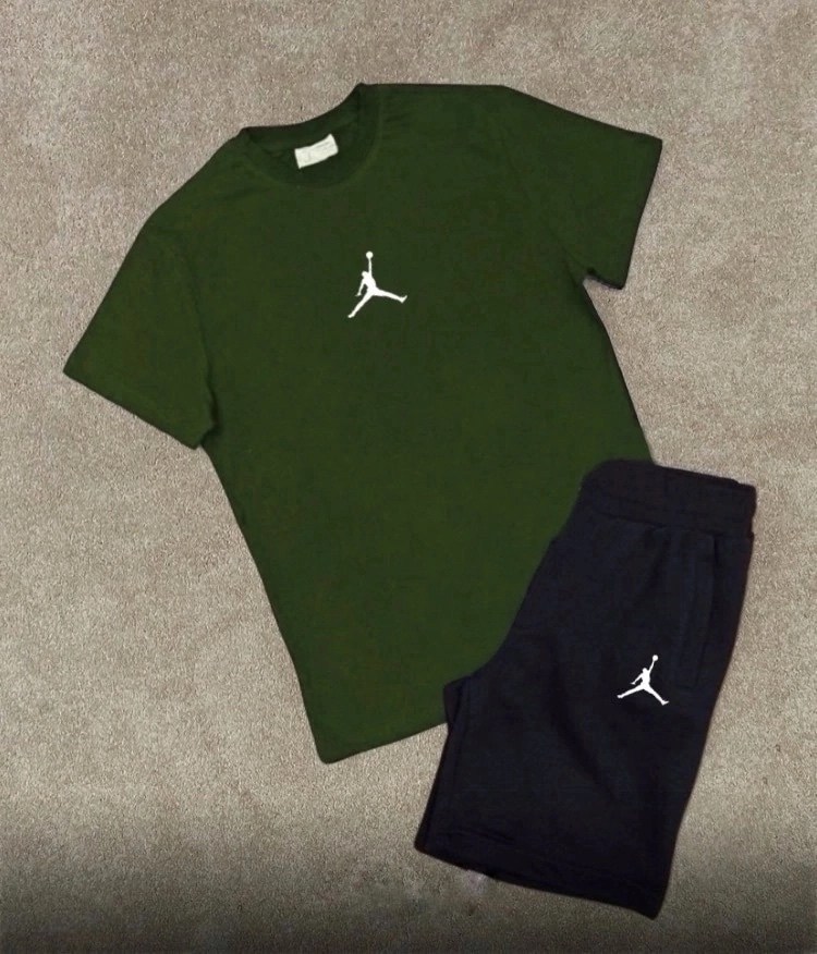 cпортивный костюм jordan,комплект черных,костюм спортивный мужской,костюм джордан шорты и футболка