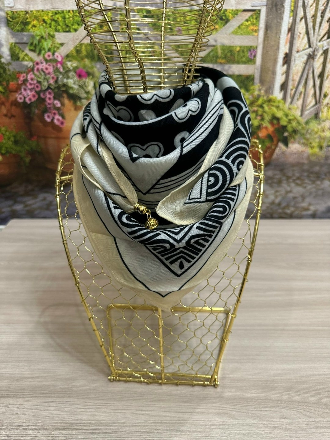 платки стильные,платки и шарфы,платок,женские платки,шарф платок женский