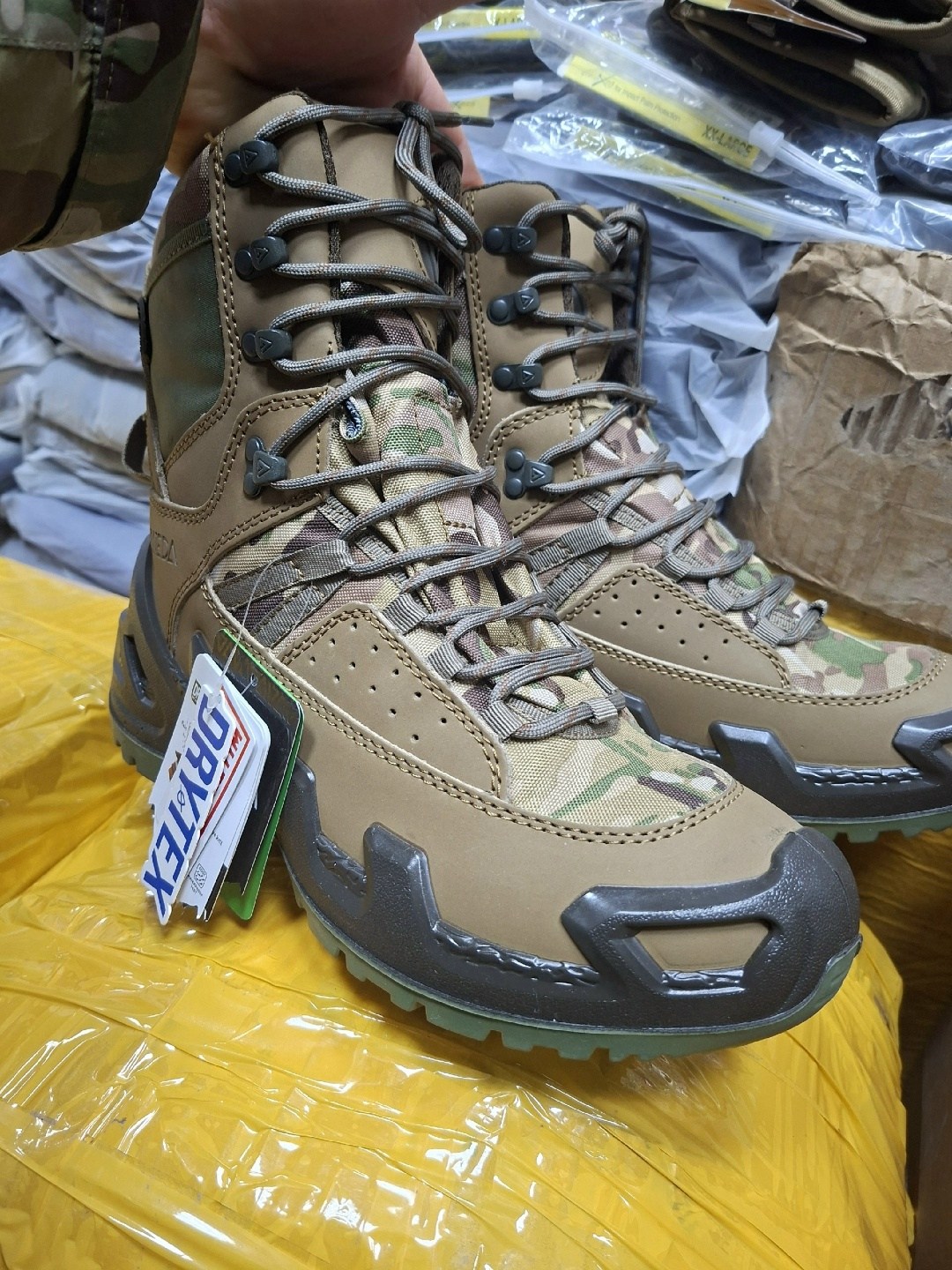 ,ботинки тактические,тактические ботинки lowa,vaneda ботинки тактические олива,тактические берцы