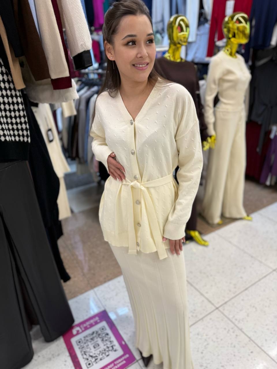 костюм двойка юбка и кардиган one size galore,костюм с юбкой и кардиганом galore original,женский костюм с юбкой,костюм с юбкой и кардиганом galore original цвет слоновая кость,костюм с юбкой и кардиг