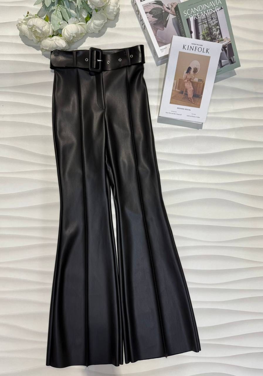 женские расклешенные брюки из искусственной кожи,женские кожаные брюки,кожаные брюки,кожаные брюки клеш,кожаные штаны клеш зара