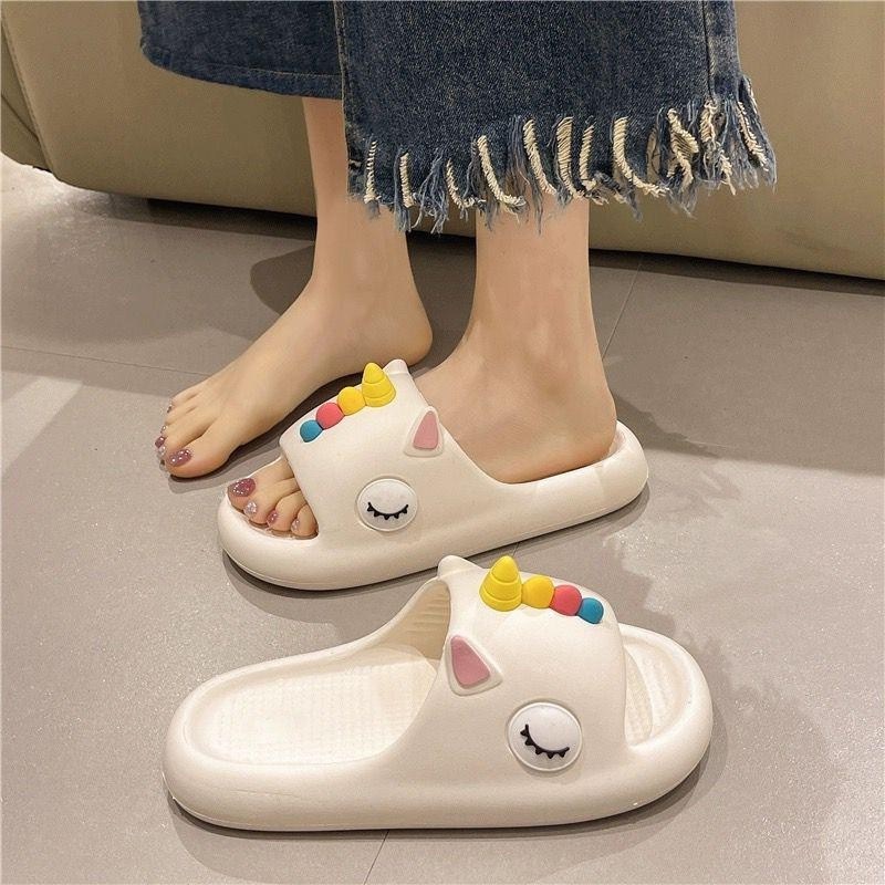 модные шлёпки 2026 женские,шлепанцы женские,тапочки модные,летние тапочки,модные шлепанцы