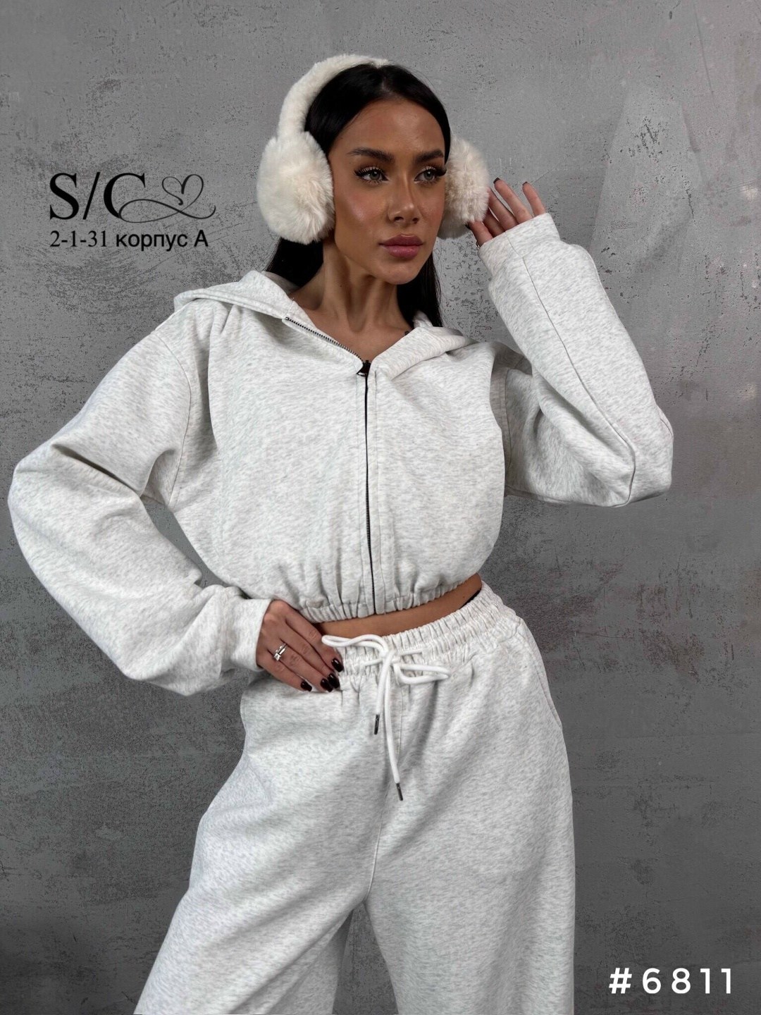 стильные костюмы,спортивный костюм,женский спортивный костюм,белый брючный костюм,костюм белый