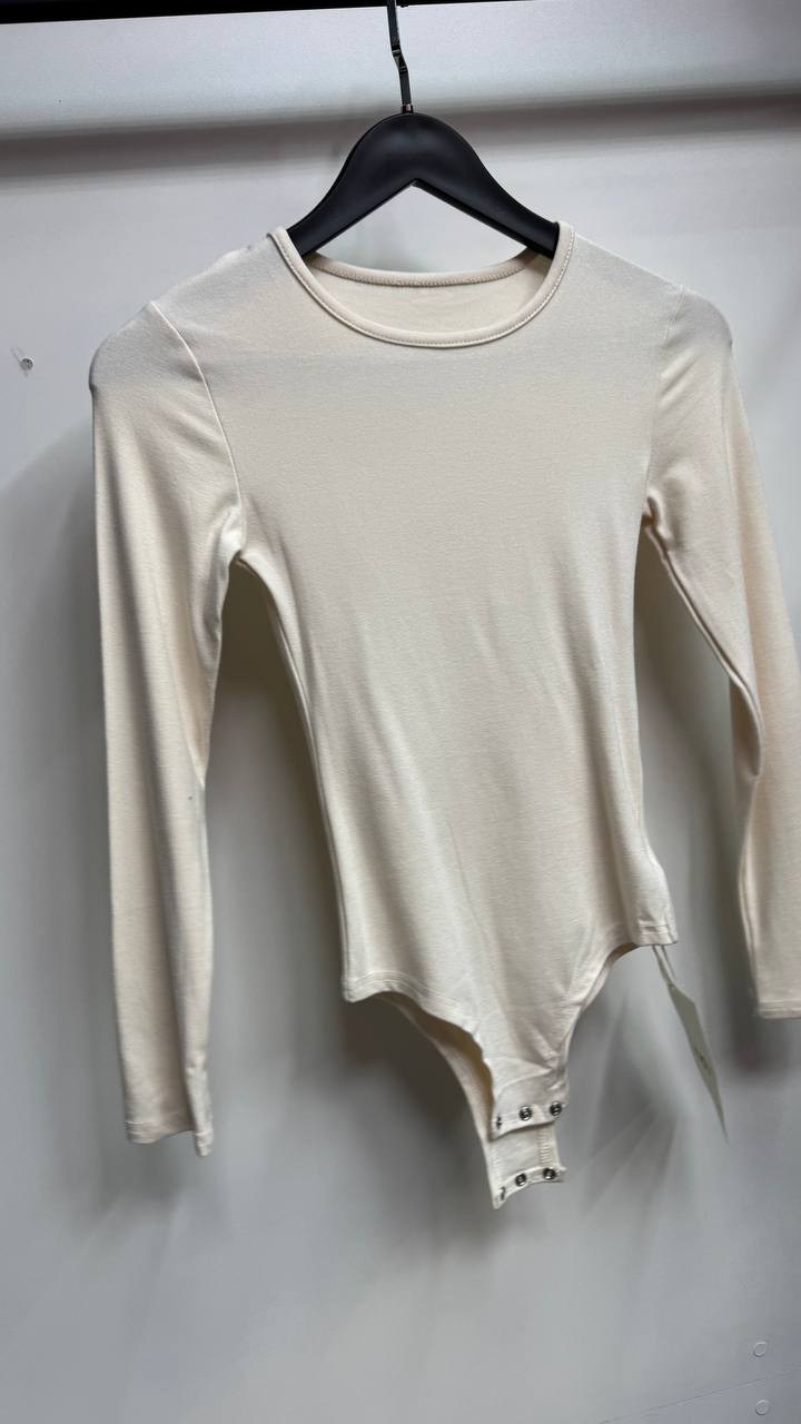 лонгслив базовый в рубчик limeclothes,лонгслив женский облегающий с длинным рукавом bazaclo,лонгслив женский,женская кофта,лонгслив женский темно-бежевый хлопок йога