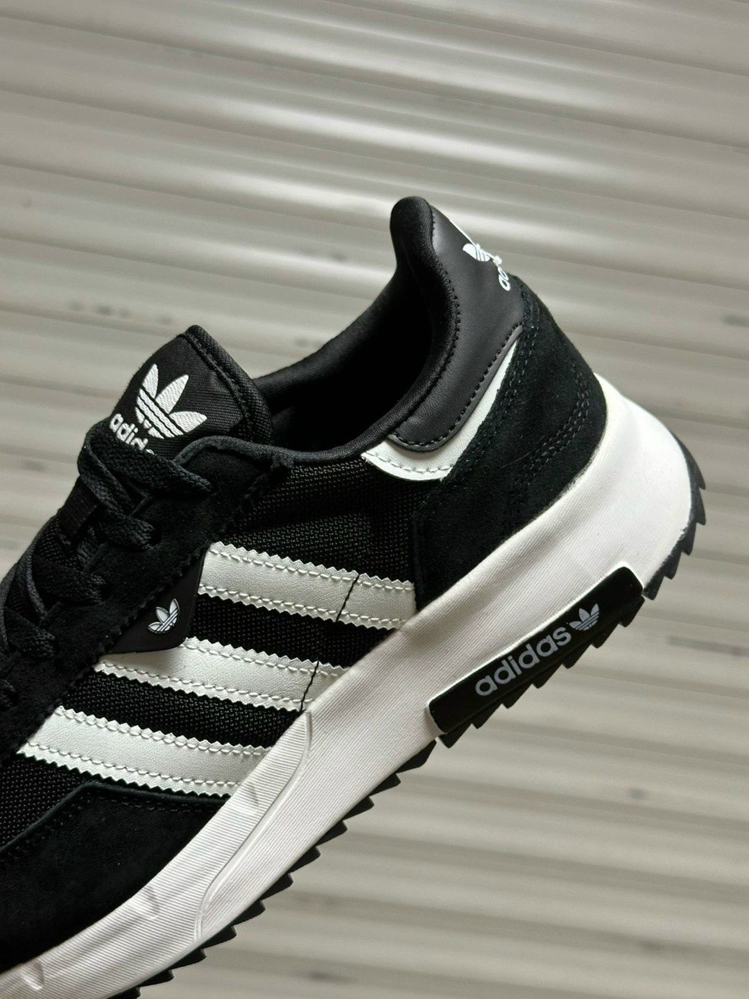 мужские кроссовки adidas,кроссовки adidas,кроссовки adidas retropy,кроссовки,кроссовки мужские адидас