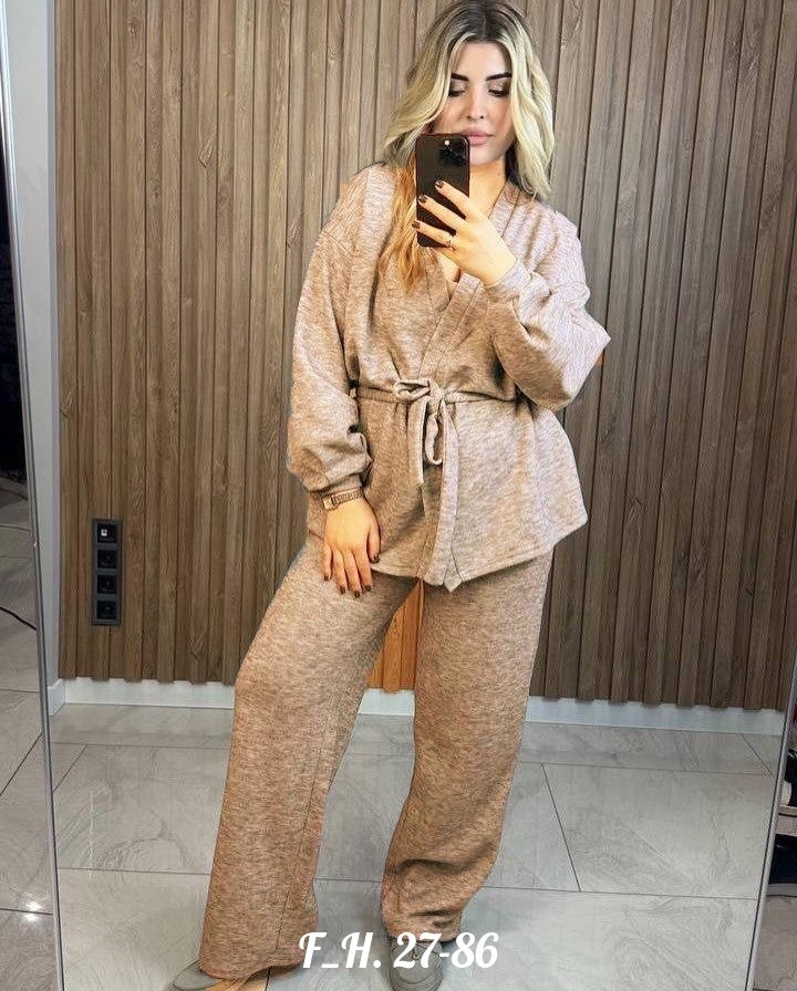 костюм женский,костюм брючный,костюм из вискозы и трикотажа с брюками и кардиганом patriciа f15425-36 серо-голубой,костюм женский брючный,костюм с брюками