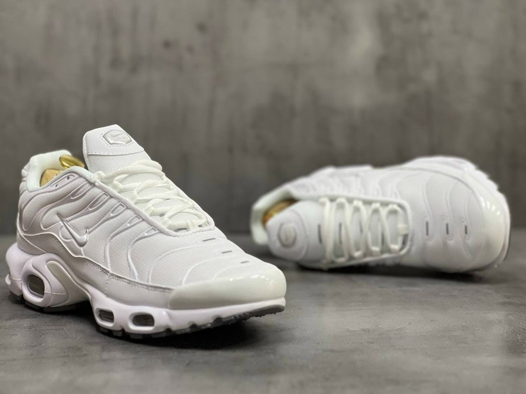 nike air max plus tn white,кроссовки nike air max plus tn,кроссовки nike air max plus,nike air max plus tn мужские кроссовки белые,мужские кроссовки nike air max tn plus