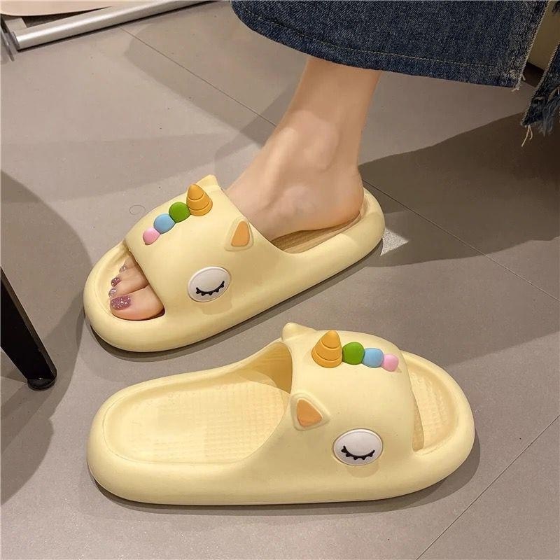 модные шлёпки 2026 женские,шлепанцы женские,тапочки модные,летние тапочки,модные шлепанцы