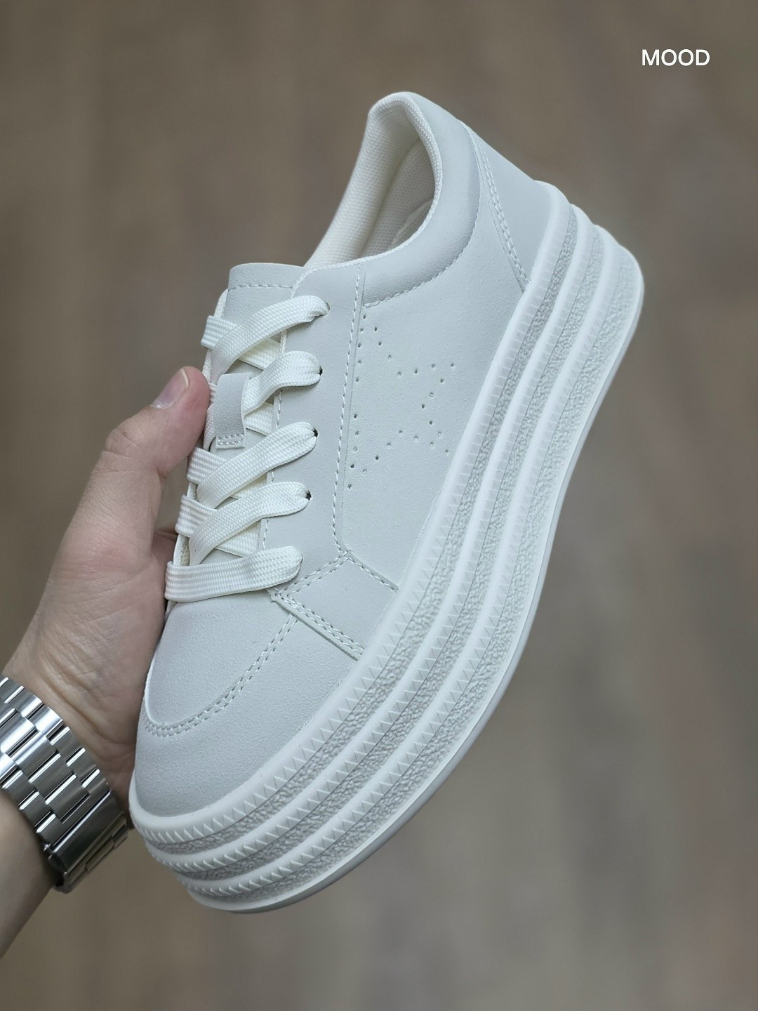 ,женские кроссовки,кеды женски,спортивная ,женская