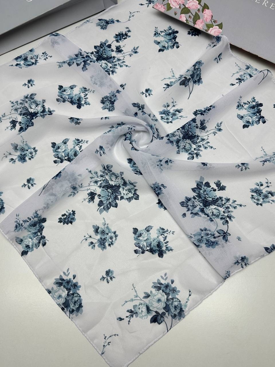 блузочная ткань итальянская органза,шелковые платки,платки женские,платки весенние,платок шелковый женский