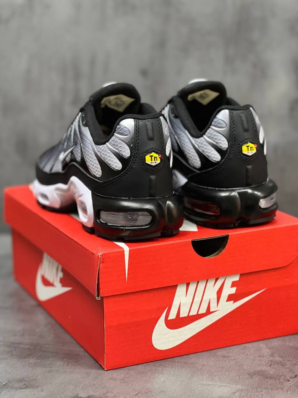 кроссовки мужские nike air max tn plus,кроссовки nike air max tn plus,nike air max tn plus,кроссовки nike air max tn,