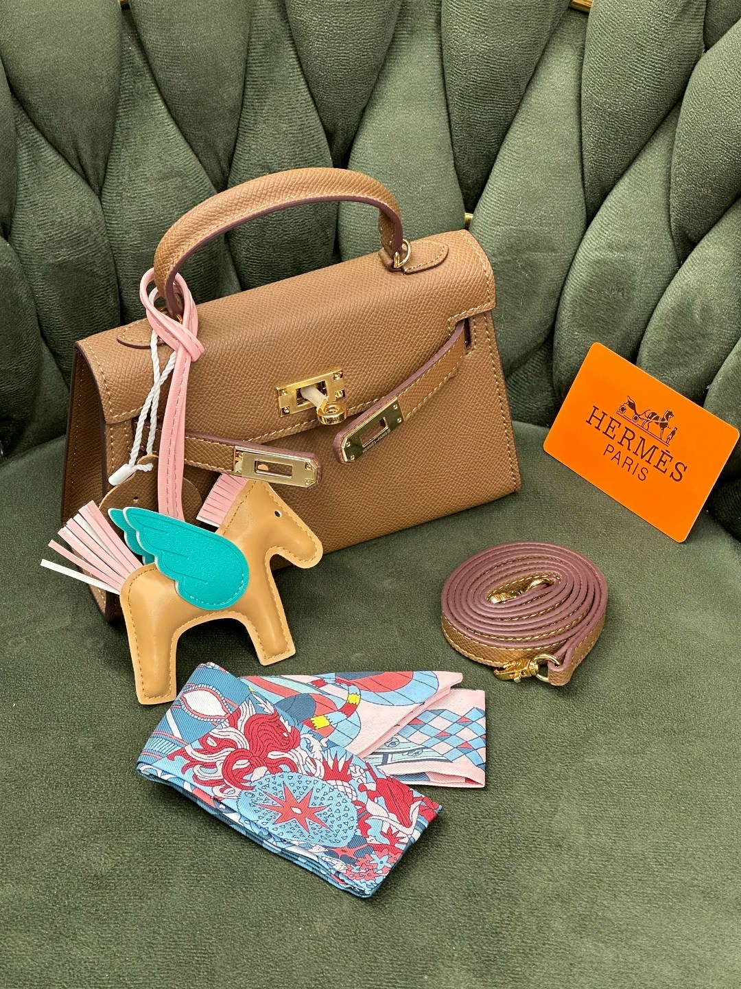 сумка hermes,женская сумка hermes,сумка hermes kelly пудровая,hermes сумка на плечо,сумка эрмес келли мини