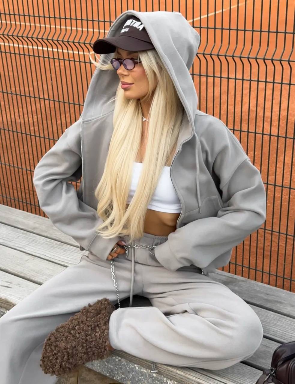 cпортивный костюм женский на флисе,спортивные костюмы женские,женский костюм на флисе,спортивные костюм,костюм с укороченным худи