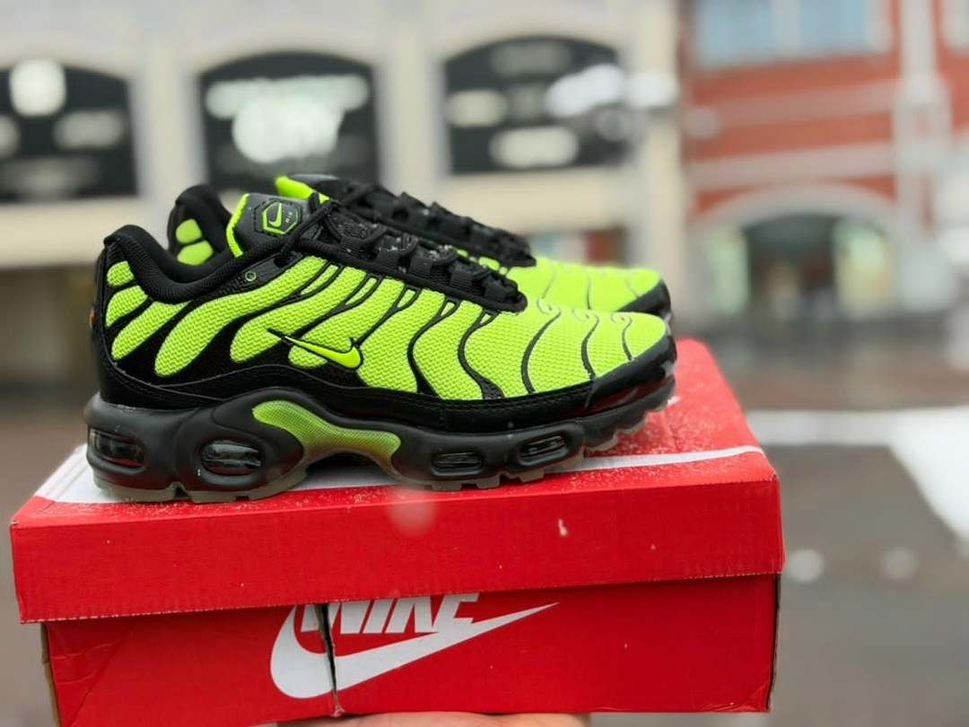 nike air max plus tn,nike air max plus gs hot lime,nike air max tn plus green lime,nike air max plus,кроссовки nike air max plus tn
