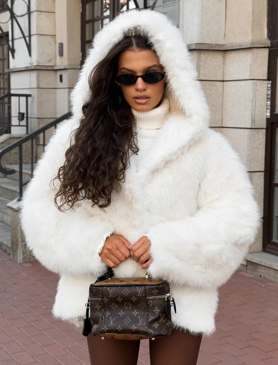 шуба с капюшоном из эко песца romana furs,белая шуба,шуба,шуба искусственная