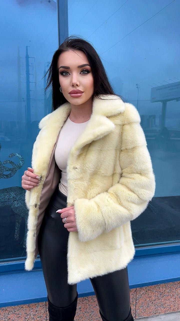 белая норковая шуба автоледи,короткая белая норковая шуба,норковая шуба,белая норковая шуба,полушубки белые норка