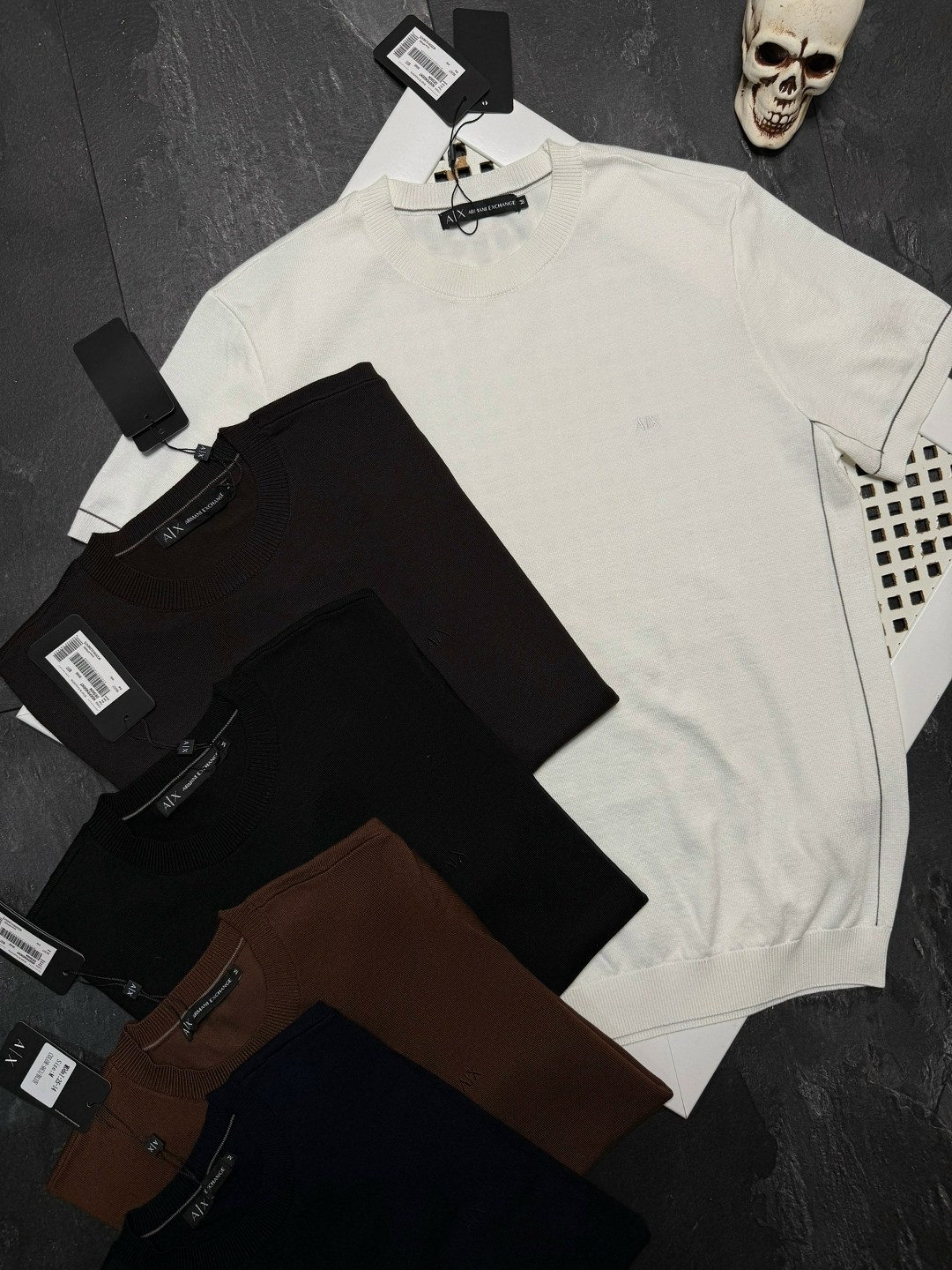 футболки мужские,коричневая футболка,коричневый джемпер,мужская мода,джемпера мужские