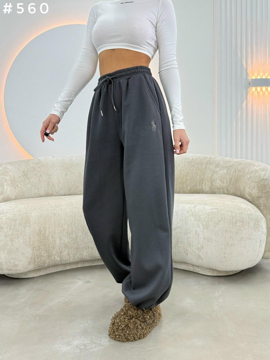 широкие спортивные штаны с низкой посадкой edikted brenna коричневый,штаны модные,широкие брюки,спортивные брюки,брюки повседневные спортивные