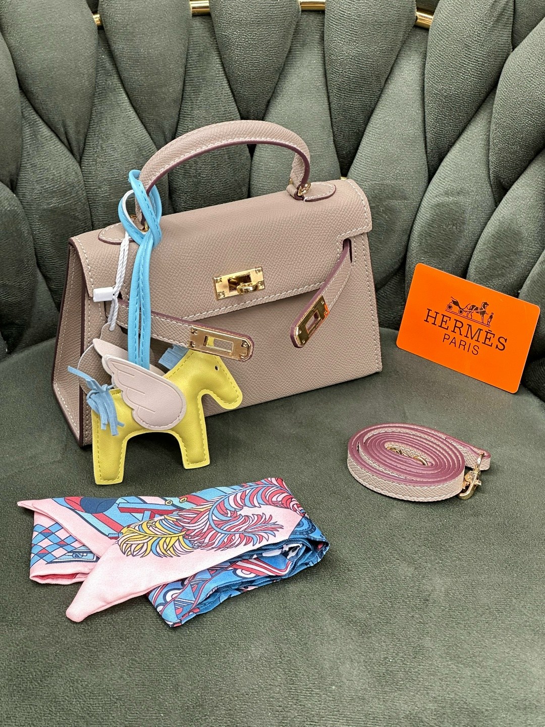 сумка hermes,женская сумка hermes,сумка hermes kelly пудровая,hermes сумка на плечо,сумка эрмес келли мини