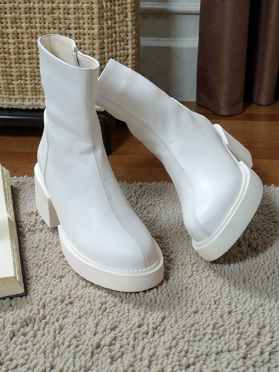 женские ботинки,,ботинки ,ботинки,стильная